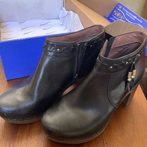 Dansko black leather boots size 40